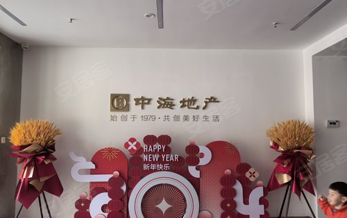 中海·时光之境动态:都在一步步更新中～门口的logo换成新的了沙盘