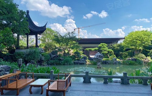 随手拍阳光明媚的建发央著苏氏园林的精巧别致中式建筑的磅礴大气