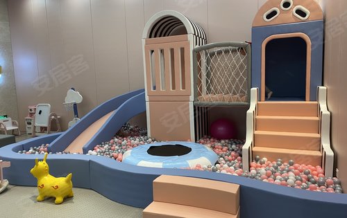 新增儿童游玩区 快带小朋友来售楼部玩耍吧