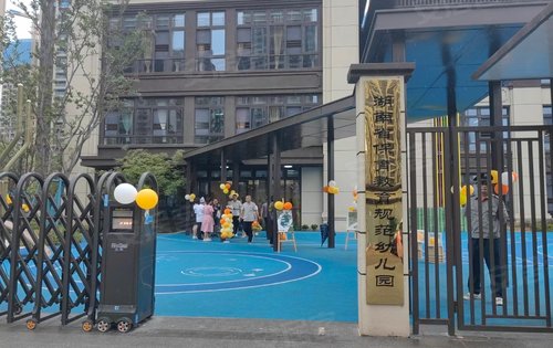 株洲市天元区火炬幼儿园位于建发央著二期左侧西门今年91号已经开园