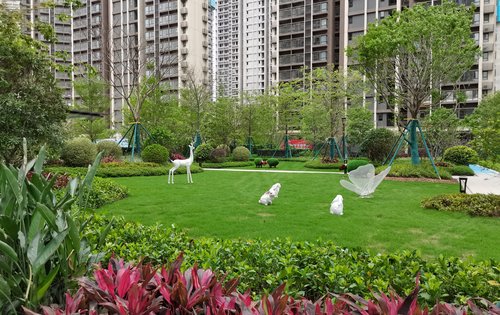 万科中交金枫花园动态:春天,万物复苏,园林内的绿植越发翠绿-惠州安居