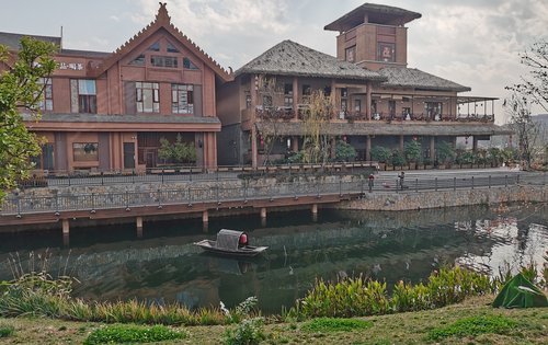 融创文旅城滇池后海小镇一角