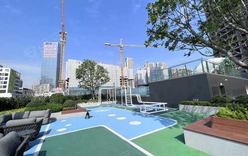 卓越·和奕府动态:和奕府一期已全部封顶，现空中花园已开放，无边际游泳池，阳光跑道，欢迎前来参观-深圳安居客
