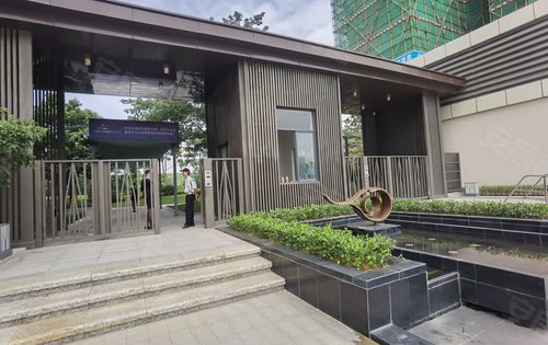 华策坪山河壹号现场拍摄图