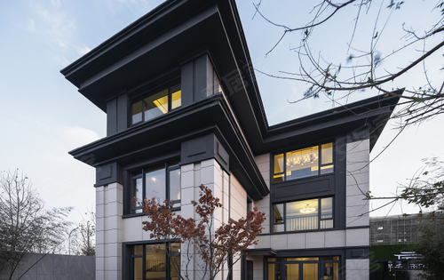 保利和府动态:新中式合院别墅,目前市面上不可多得的70年纯墅社区.