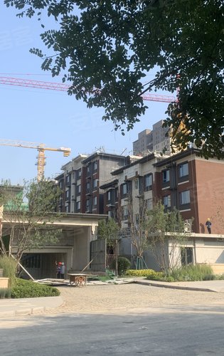 万科公园大道紫台动态:万科公园大道洋房泛大堂出入口-唐山安居客