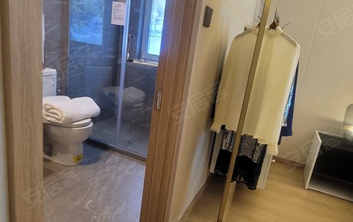 万科公园都会110平户型样板间