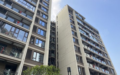 小区大门楼栋外观绿化景观文化娱乐海纳九龙楼盘点评(128)1673在线