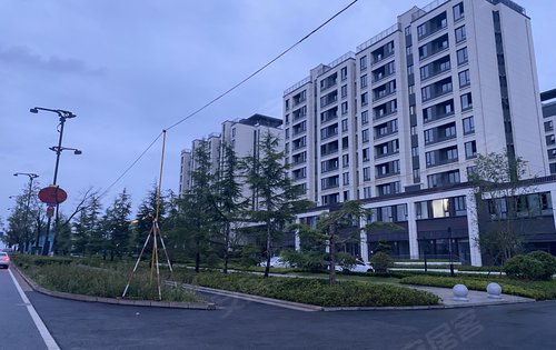 陕建·汉悦府动态:小区一路之隔就是学校,自带2.1万方底商-汉中安居客