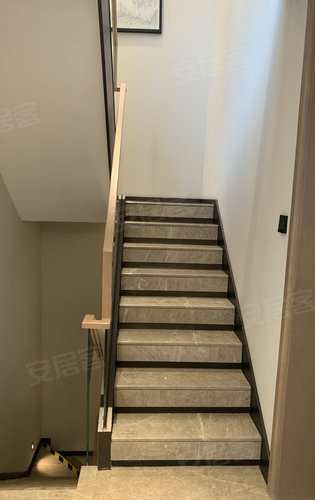 鉴湖壹号院160方排屋样板房 了解一下!