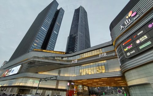 中粮保利天玺壹号动态:实景拍摄,项目直线距离两江国际商务中心商圈700米-重庆安居客