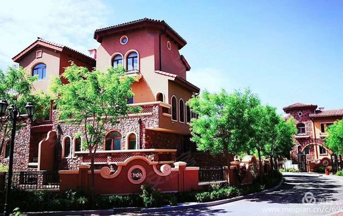 俄罗斯小镇现推出捡漏房均是清水交付一层到五层楼层覆盖面光支持