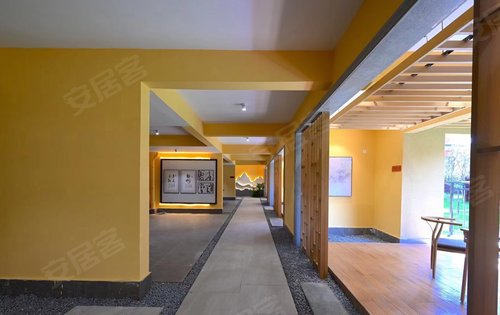 东原阅境2号楼老年人主题架空层三五好友下琪书法品茗人生就该这样