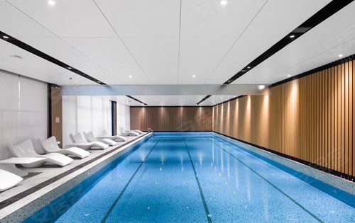 室内恒温三泳道会所泳池