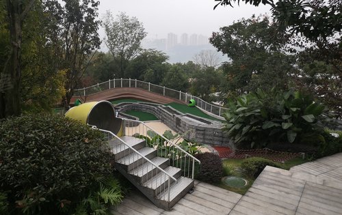千江凌云旁规划约300亩滨江市政公园,便是将这份舒闲