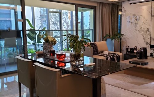 爱了爱了5米8大横厅豪宅才有的配置三面采光