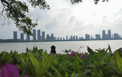 南昌中骏·世界城动态:家门口的湖滨公园-南昌安居客