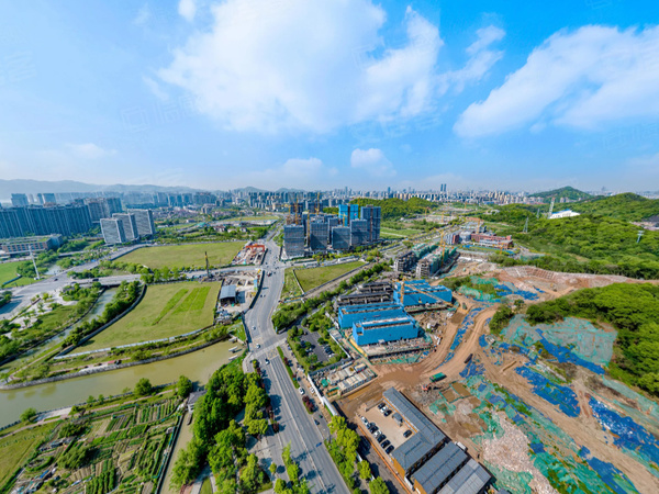 英冠绿城·春来晴翠，杭州英冠绿城·春来晴翠房价，楼盘户型，周边配套，交通地图，浦炬街与浦沿路交叉路口往东北约240米 - 安居客