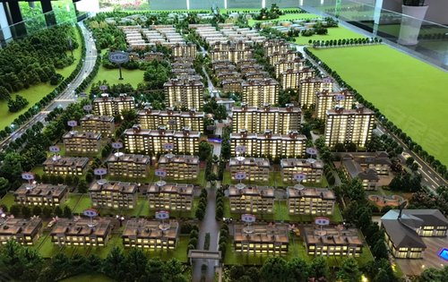 海信珠山小镇二期在售产品78层电梯洋房带装修单价1350016000左右叠拼