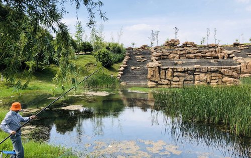 武汉城建·光谷龙山湖动态:项目周边的兰亭公园,景色也是非常宜人