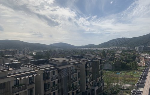 信义山水嘉庭动态:小区实景拍摄-无锡安居客