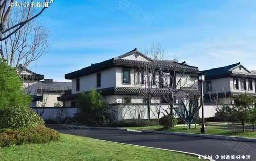 城动态:北戴河孔雀公园海在售房源80两居95三居小高层,联排别墅中间户