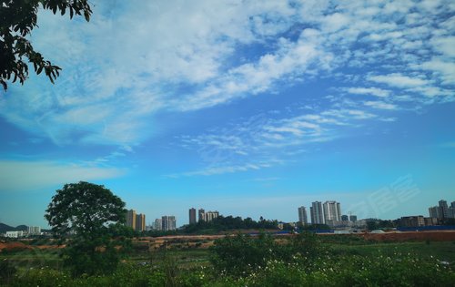 盛湖悦景动态:小区门口的景色,以后就是新坡湖你喜欢吗?-南宁安居客