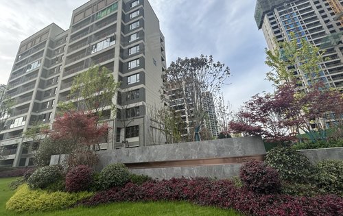 地建嘉信·臻华府动态:小区园林一角-汉中安居客