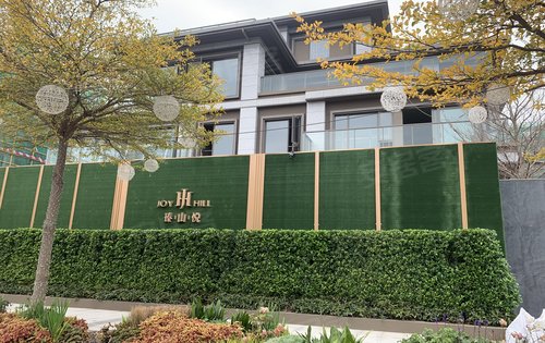 万科瑧山悦花园动态:瑧山悦东莞首创品字型别墅,打造空间有界生活无界