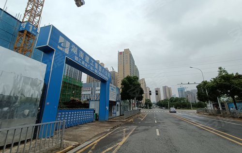 长沙恒大都汇广场动态:各位客户朋友,我来给大家介绍一下我们都汇广场