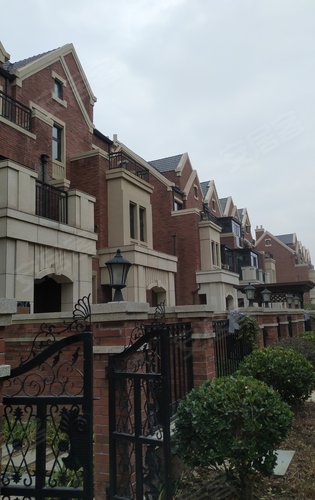 空港花城61红树湾英伦建筑风格,老虎窗,坡屋顶,星空露台-许昌安居客