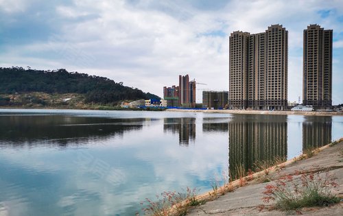 万象湖花园95128平现楼发售