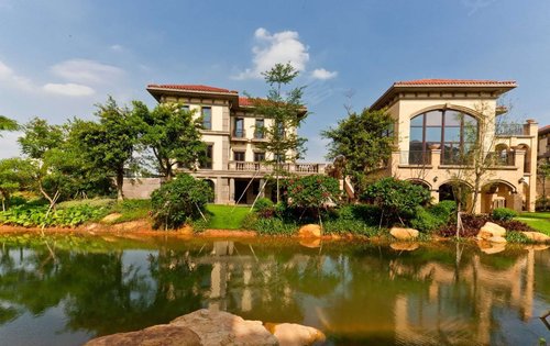 恒大云东海靠山面湖独栋别墅给你所想