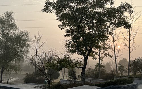 远大·印澜山旁11000亩南湖湿地公园,环境宜人,美哉