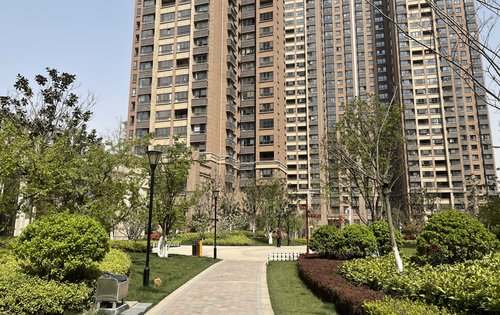 隆源国际城·悦启动态:三期正在销售中面积95到118平米欢迎咨询-西安