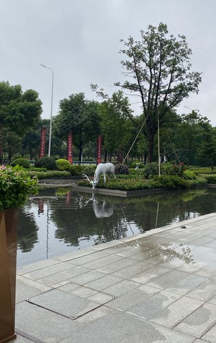 海伦堡汉江府动态:小区周边景观带-武汉安居客