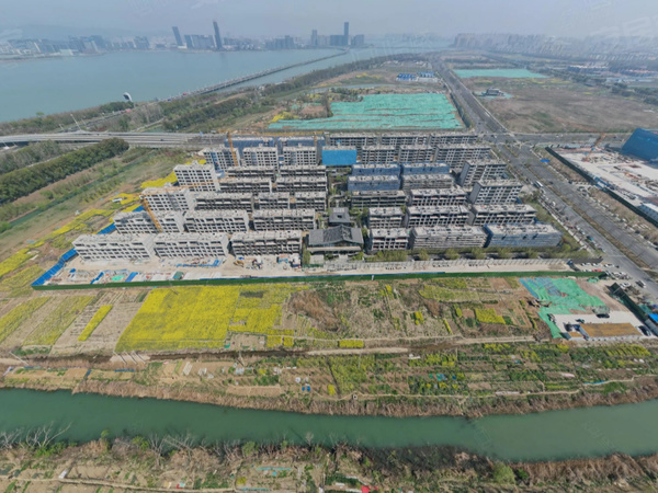 阅湖之星,苏州阅湖之星房价,楼盘户型,周边配套,交通地图,吴江区夏蓉街与笠泽路交汇处(太湖东岸400米) - 安居客