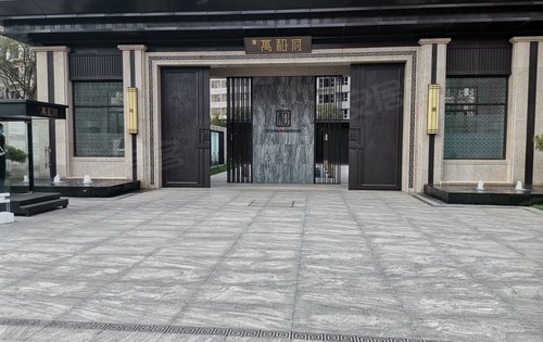 万和府小区正门已及进门屏风