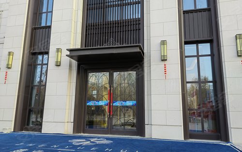 镇平建业臻悦汇平安大道与菩提路交汇处东南角大都会建筑风格