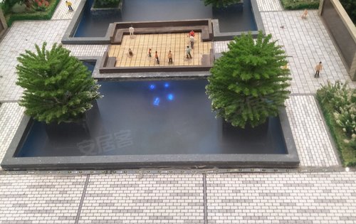 小区入口处镜面水景喷泉景观