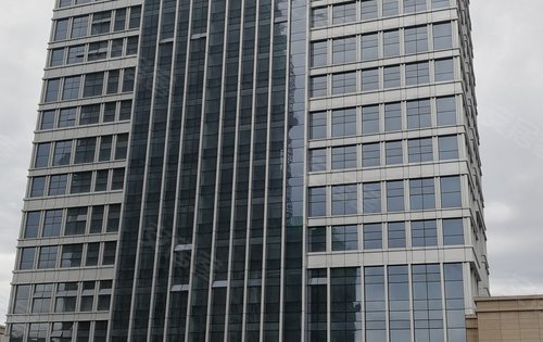 现房公寓4388起价 全明户型 小区有超市 水世界洗浴写字楼