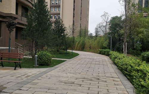 玉秀湾·唐郡动态:东区的悠悠小道…-临汾安居客