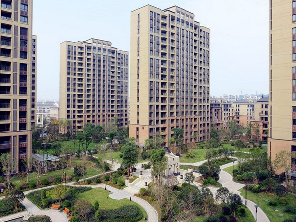 天俊悦府楼盘现场环境