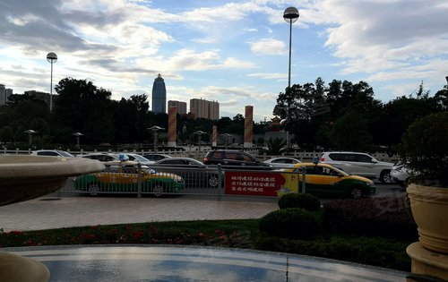 曲靖品牌开发商,楼下奢华cbd,如此项目,曲靖唯一,坐等升值2020-06