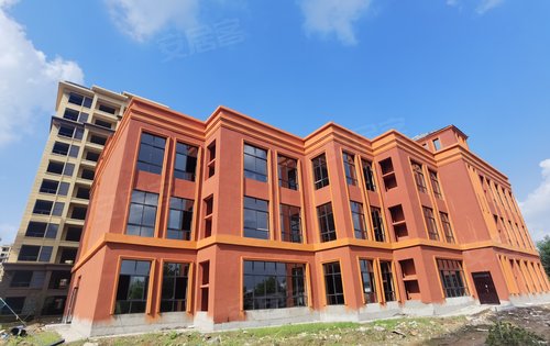 马上交房了夏邑赛琪体育公园