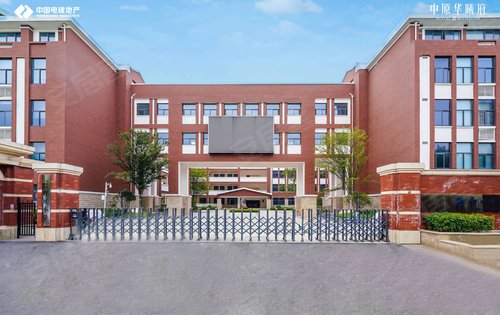 周边月季公园,5号线地铁口,锦艺城中原万达,伊河路小学西站路学校外国