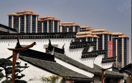 绿中海家门口具有千年历史文化底蕴的泗泾古镇,为业主提供茶余饭后