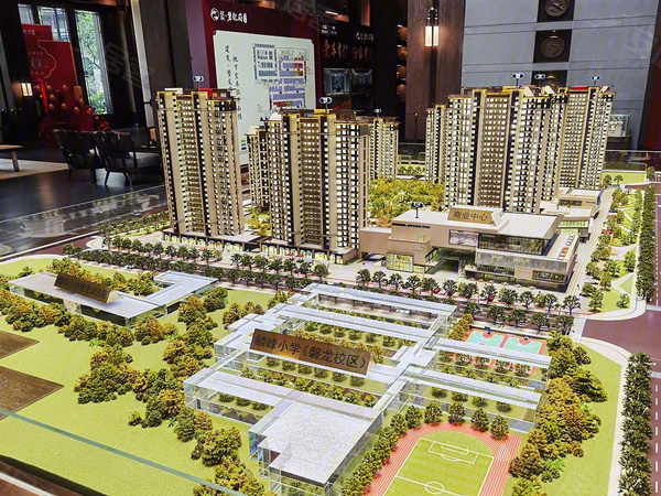 建发·磐龙府规划沙盘
