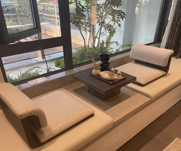 保利·琅悦听风，保利·琅悦4室2厅2卫1厨约142.00平米户型图，朝南朝向 - 南昌安居客
