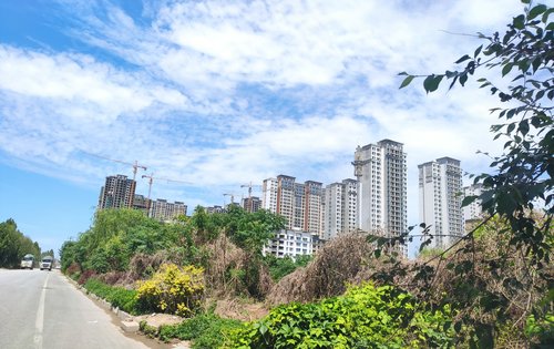 铂悦山动态:今年交房的东湖铂悦山冬景园-保定安居客